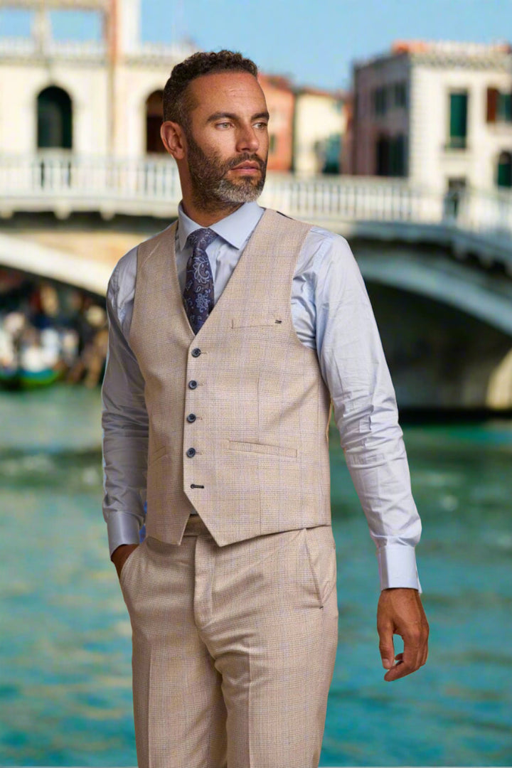 Cavani Caridi Men’s Beige Tweed Waistcoat - 34R Suit & Tailoring