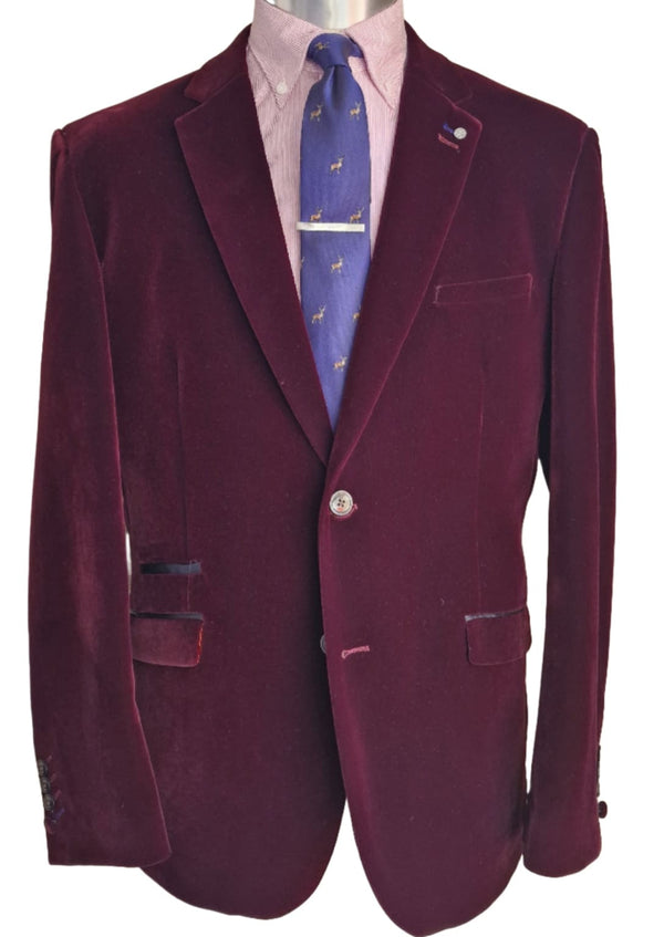 Cavani Sicily Wine Velvet Slim Fit Blazer - 34 - Suit & Tailoring