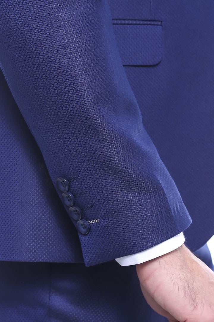 Men’s Blue Diamond Pattern 3-Piece Suit Size 38R with 32R Trousers - Suits