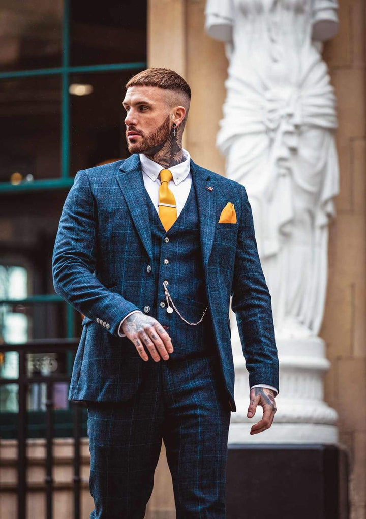 Cavani Cody Blue Check Waistcoat - 34R - Suit & Tailoring