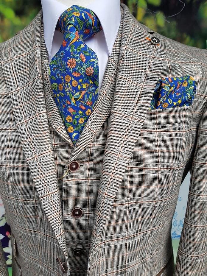 Cavani Quincy Tweed Check Lapel Waistcoat - 36 - Suit & Tailoring