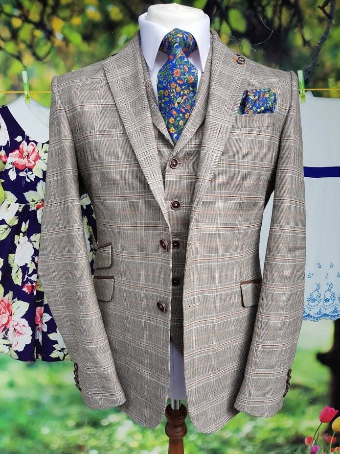 Cavani Quincy Tweed Check Lapel Waistcoat - Suit & Tailoring