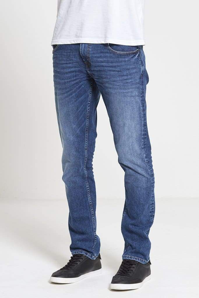 Maverick Slim Straight Stretch Jeans In Mid Wash - Jeans
