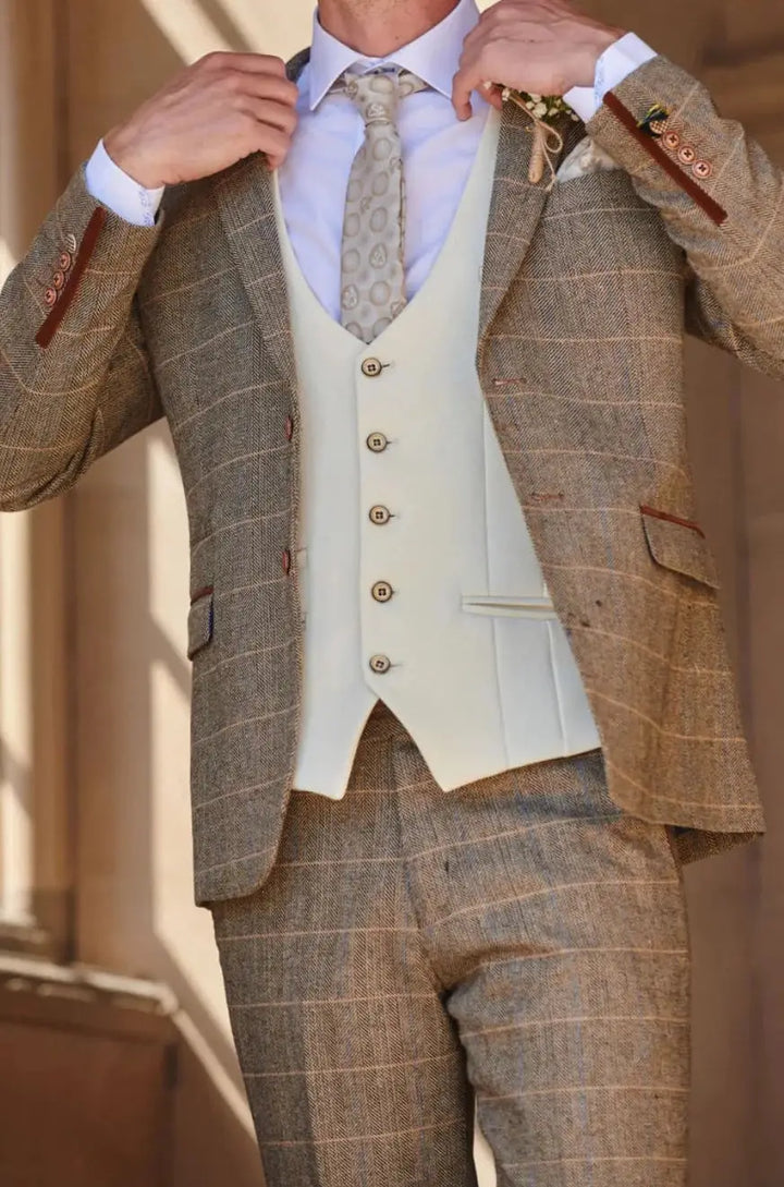 Marc Darcy Kelvin Men’s Cream Single Breasted Waistcoat - Suit & Tailoring